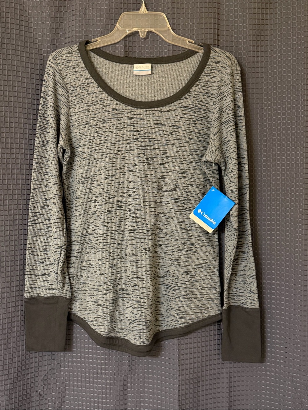 Columbia Women's Heather Gray Long-Sleeve Thermal Top with Dark Trim